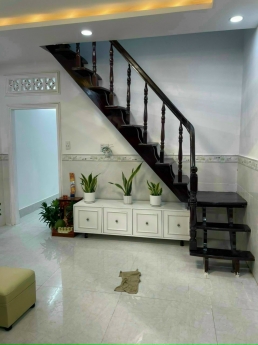 Ngộp Nặng Bank Bán Gấp - Nhà Mới Quang Trung P.10 GV - 4x9.5m -  Chỉ 2.35 tỷ.