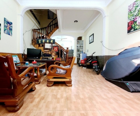CHÍNH CHỦ BÁN NHÀ 4 TẦNG HỒ TÂY LỘNG GIÓ, ĐỊA CHỈ: NGÕ 269 LẠC LONG QUÂN. LH: