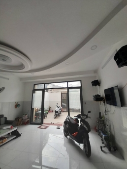 166HBT - GẦN CẦU VƯỢT HƯƠNG LỘ 2, Ô TÔ VÀO NHÀ NHÀ - KHU DÂN CƯ  MỚI TOÀN NHÀ CAO TẦNG - GẦN BỆNH
