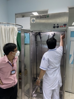 xe đẩy thiệt bị y tế inox 304-mdk