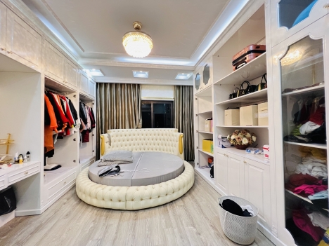 'Phải thật nhanh. Trung Kính, oto gần, ngõ thoáng, 46m2 x 5T, chỉ 5 tỷ