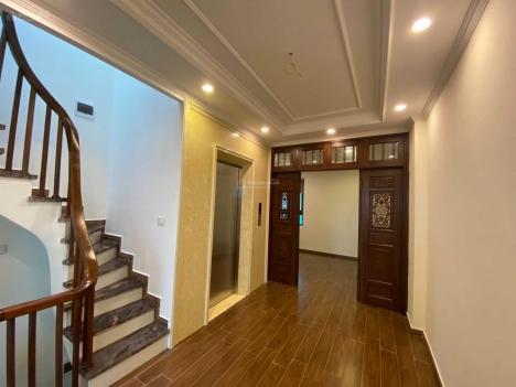 Bán nhà đẹp phố Cầu Giấy 52m2x8tầng thang máy, gara 2 ôtô - 2 thoáng - Kinh Doanh đỉnh