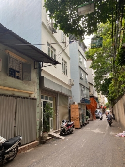 Bán nhà DỊCH VỌNG – XEM NGAY THÌ CÒN – 40 M2 – 4 TẦNG – 4,5 Ỷ