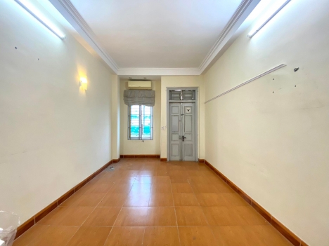 Bán nhà đẹp ở luôn 35 mét 5 tầng Giáp nhị chỉ 3 tỷ 55