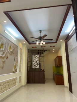 Bán nhà Hoàng Mai,  Hà Nội 3,7 tỷ 45m2 ô tô đỗ cửa. mua bán nhà đất , bât dong san Hoàng Mai.