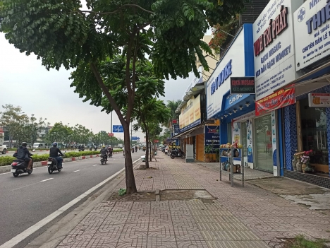 Bán nhà PHẠM VĂN ĐỒNG, 3 TẦNG, 45M2 chỉ 5tỷ TL.