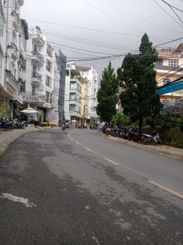 ĐẤT MẶT TIỀN NAM KỲ KHỞI NGHĨA ( CHỢ ĐÊM) ĐÀ LẠT