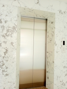 Bán Toà Building Mặt Phố Võng Thị,Tây Hồ-7 Tầng Thông Sàn-Cách hồ Tây 60m-Vỉa hè rộng-50 Tỷ Thương