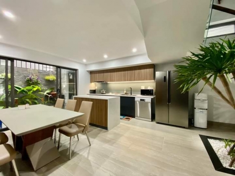 CHÍNH CHỦ CẦN BÁN BIỆT THỰ 2 TẦNG 150m2 giá nhỉnh 7 tỷ,đường PHAN BÁ VÀNH,TRẦN HƯNG ĐẠO,VÕ NGUYÊN