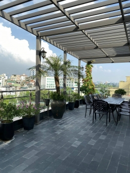 Bán Nhà Siêu Đẹp Mặt Hồ Tây Đẳng Cấp Sống Giũa Lòng Thủ Đô-110m2, 8 tầng.Gara để 3 Siêu Xe.