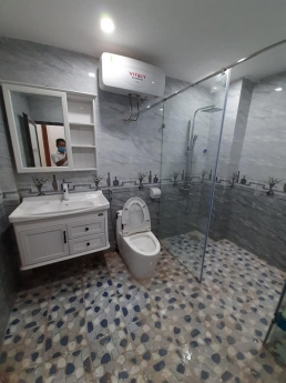 Cực phẩm Minh Khai ô tô đỗ cổng, cách phố 20m, nhà đẹp ở luôn 3 ngủ chỉ 3,2 tỷ.