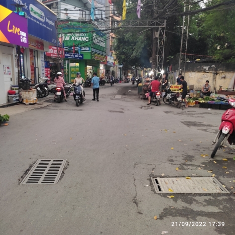Bán nhà giá rẻ Mỹ Đình. Nhà Đẹp 40m2 LÔ GÓC giá chỉ 8 tỷ hơn. Vừa Ở và Cho Thuê dòng tiền.