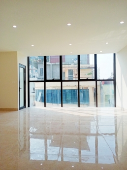 Bán Toà Building Mặt Phố Võng Thị,Tây Hồ-7 Tầng Thông Sàn-Cách hồ Tây 60m-Vỉa hè rộng-50 Tỷ Thương