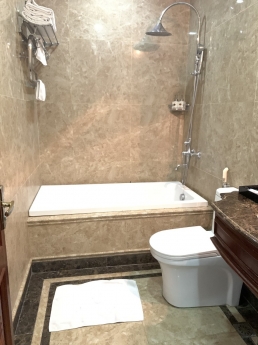 Bán nhà phố Cầu Giấy, 35m2 xây 5 tầng. Giá 4,35 tỷ nhà thoáng hướng đẹp, về ở ngay