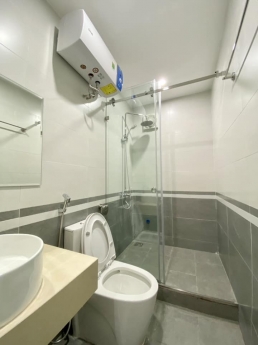 Nhà đẹp phố Văn Cao 55m 5T mt 4,5m thang máy giá 8 tỷ có lùi