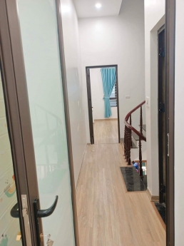 Chủ cần tiền bán gấp nhà ngõ 250 Kim Giang, Hoàng Mai , 41m, 5 tầng, MT 4m giá 4 tỷ 50 triệu, nhà
