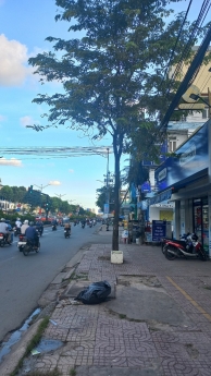 Bán KS đẹp MT Hà Huy Giáp thu nhập ổn định, giá 28 tỷ