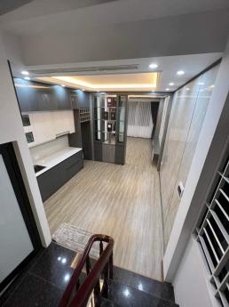 hot hot ,hoàng vân thái,thanh xuân,45 m2 5 tấng,nhà phân lô,kinh doanh tốt,đường rộng o to tránh,