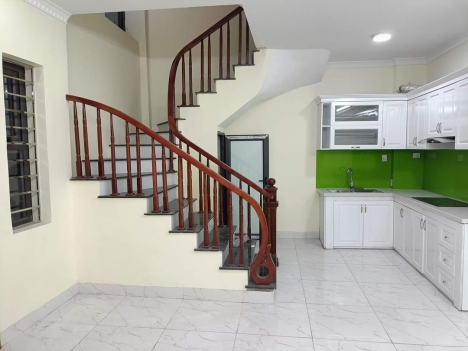 NHÀ NGÕ TO 604 NGỌC THỤY Ở NGAY – Ô TÔ ĐỔ CỔNG – 3xx tỷ -  (NT002)