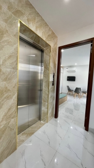 VỊ TRÍ SIÊU HIẾM 7 TẦNG THANG MÁY ĐẸP NHẤT PHỐ NGỌC LÂM -TOÀ  CCMN DOANH THU 70 TRIỆU  TC  HƠN 10 TỶ
