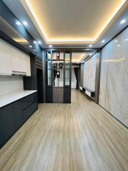 hot hot ,hoàng vân thái,thanh xuân,45 m2 5 tấng,nhà phân lô,kinh doanh tốt,đường rộng o to tránh,