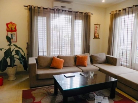 Bán nhà Hoàng Quốc Việt 52m2, phân lô, 3 thoáng, gara, ô tô tránh, kinh doanh, ở sướng