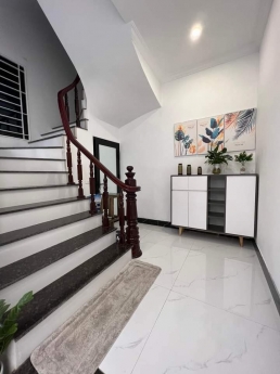 BÁN NHÀ PHÂN LÔ VIP HOÀNG VĂN THÁI - Ô TÔ TRÁNH -  KINH DOANH - LÔ GÓC – NHÀ MỚI ĐẸP
