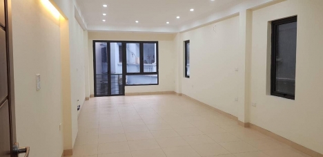 BÁN NHÀ NGÕ 168 HÀO NAM 52M- 5 TẦNG, MẶT TIỀN 4M - CĂN GÓC Ô TÔ TRÁNH. GIÁ 11.8 TỶ