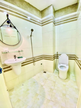 HXH, Kinh doanh Vườn Lài, Tân Phú 60m2 Chỉ hơn 4 tỷ, 60m2 với 4 Tầng ,