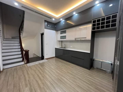 hot hot ,hoàng vân thái,thanh xuân,45 m2 5 tấng,nhà phân lô,kinh doanh tốt,đường rộng o to tránh,