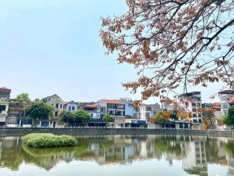SIÊU PHẨM,MẶT HỒ BỒ ĐỀ LONG BIÊN DT 110m2 mặt tiền 5,2m
 Nhà xây 6 tầng thang máy gara 2 ôtô, thiết