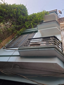 NHÀ TỐT HOÀNG VĂNTHÁI, THOÁNG TRƯỚC SAU, GẦN Ô TÔ, AN NINH DÂN TRÍ 4.75 TỶ