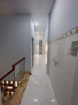 MẶT TIỀN KDOANH- 16B - BHH A- 

⭐Diện tích : 4m x 16m , 2 tầng BTCT .

⭐Giá ngộp Bank : 5,6 Tỷ