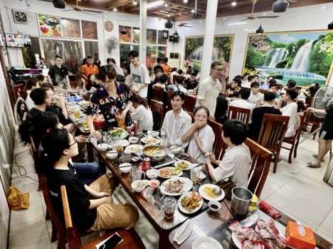 Bán mặt phố Nguyễn Khánh Toàn, Cầu Giấy, Kinh Doanh, Vỉa hè, 60m2, MT: 5,7m. Giá 22,6 tỷ