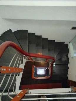 Nhà Mỹ Đình 56m2 , 4 tầng mặt tiền 5m , cách phố 40m , ngõ rộng . Giá 5.75 Tỷ