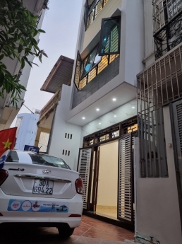 BÁN NHÀ BÁT KHỐI – NGÕ Ô TÔ TRÁNH GIÁ 3.9 TỶ