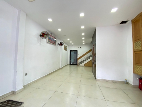 Bán gấp căn góc 2MT Nguyễn Trãi Q1, 7L giá 36 tỷ