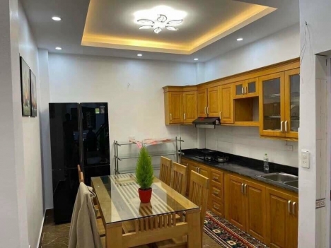 NHÀ NGUYỄN VĂN CỪ- LONG BIÊN GIÁ 3.9 TỶ- NGÕ THÔNG PHỐ NGỌC LÂM