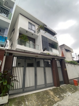 Bán nhà ngộp bank  gần GIGAMALL THỦ ĐỨC HXH 8x10 3lầu 6tỷ