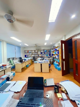 Bán nhà khu cán bộ cao cấp trung tâm Cầu Giấy 78m- 7 tầng 3 mặt thoáng- mặt tiền 9.2m. Giá 22 tỷ