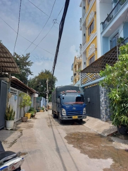 Hẻm Xe Tải- Xe Hơi Ngủ trong nhà- Nở hậu tài lộc TNPB Q9