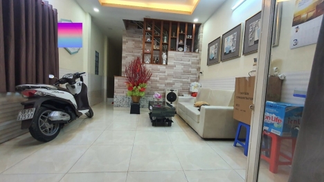 Nhà 2 mặt tiền, Q7, Huỳnh Tấn Phát ,Giá 5.75 tỷ, 4x15m2, 3 Tầng, 3PN, 3WC, Sổ vuông vức, công chứng