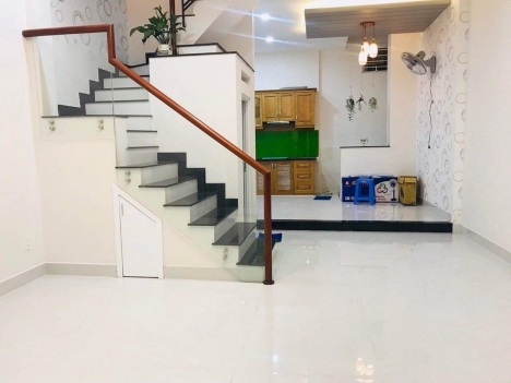 Bán gấp nhà QUANG TRUNG, 5m x 12m, HXH, 3 lầu, 6.3 tỷ