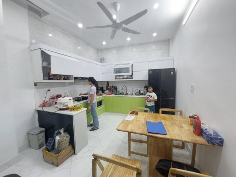 Bán nhà Yên Hòa-Cầu Giấy 15m ra mặt phố-lô góc-ngõ thông-nhà đẹp-55m2x5T-5.9 tỷ