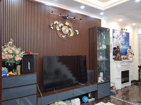 Gần Đường, Ngõ Rộng, Linh Lang 48 x 5 tầng, MT 4.5m giá 4.4 tỷ