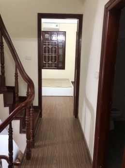 Bán nhà trung tâm CẦU GIẤY 42m2, 5m Ôtô, ngõ thông, ở kết hợp KINH DOANH online 5tỷ9