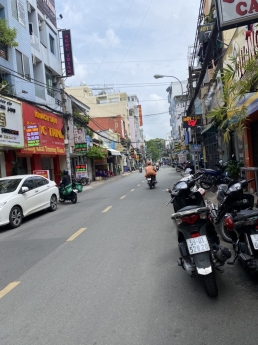 GIẢM MẠNH, GIẢM MẠNH
MTKD Nở Hậu tài lộc Hồ Bá Kiện, P.15, Quận 10, thu nhập ổn định 45tr/ tháng