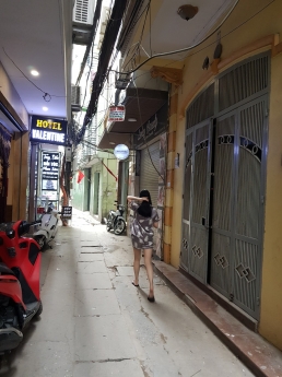 BÁN NHÀ PHỐ QUAN HOA QUẬN CẦU GIẤY 60m2 x 5 T 8.2 TỶ Ô TÔ KD