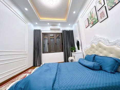 Bán nhà phố Chùa Bộc, Đống Đa, lô góc, 45m2, 4T, MT 4m, giá 6 tỷ