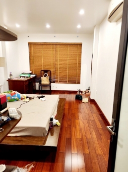 Bán nhà trung tâm CẦU GIẤY 42m2, 5m Ôtô, ngõ thông, ở kết hợp KINH DOANH online 5tỷ9